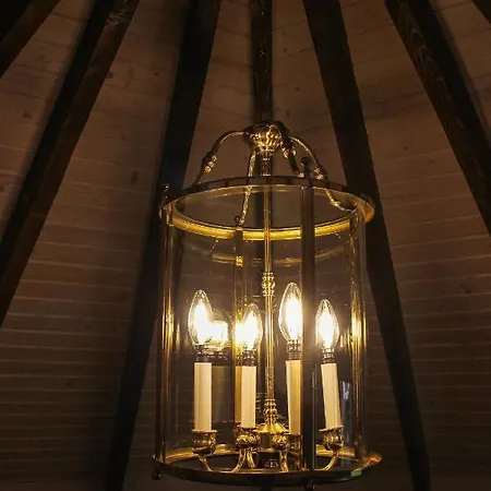 アパート Vigora ヴェルホヴィナ